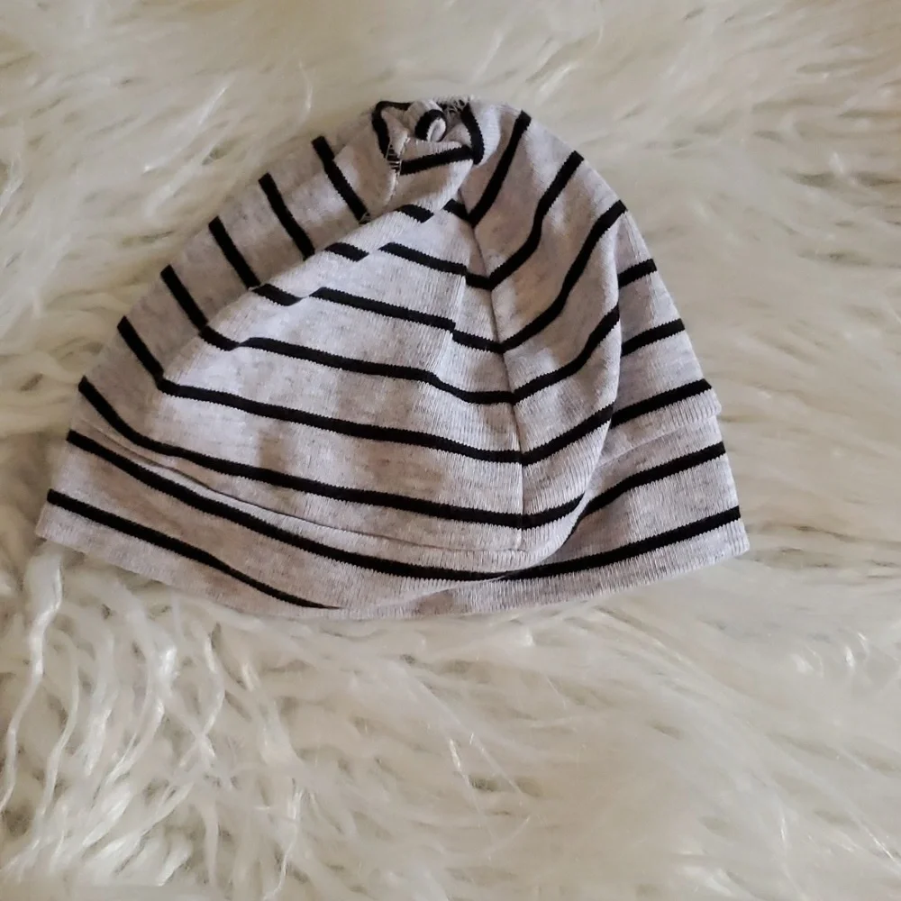 Carter's gray Stretchy Newborn Bottoms with hat